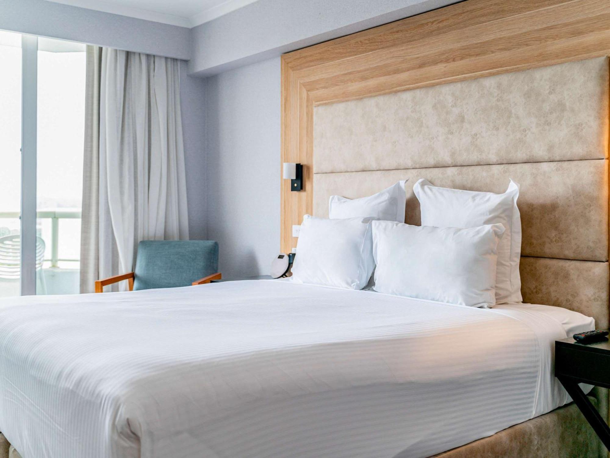 Novotel Sydney Brighton Beach Bagian luar foto